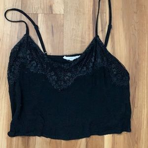 Cropped spaghetti strap w lace